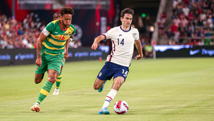 USMNT midfielder Luca de la Torre
